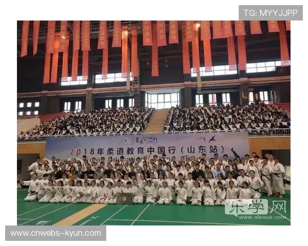 柔道入门教程推广,安全倒法成教学重点 柔道入门教程推广,安全倒法成教学重点