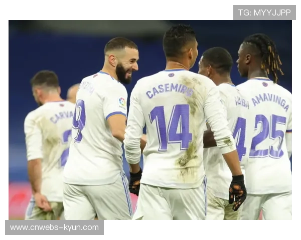 维尼修斯左路突破助攻罗德里戈，皇马锋线三叉戟初显默契